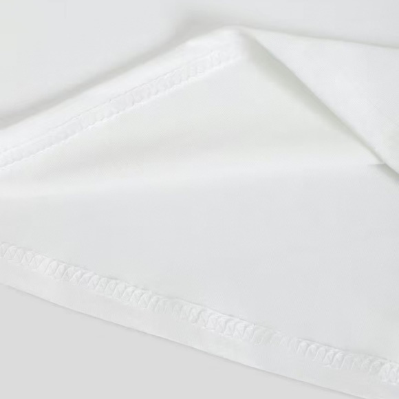 BARBIE - "LIFE IN PLASTIC IT''s FANTASTIC" SS T-Shirt Pink and White - Fitted - - Picture 2 of 4